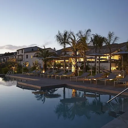 Mas Lazuli Hotel 4*