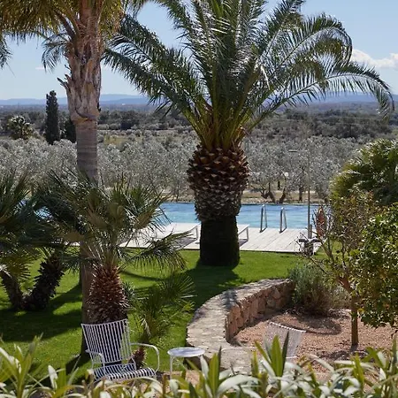 Mas Lazuli Hotel 4*